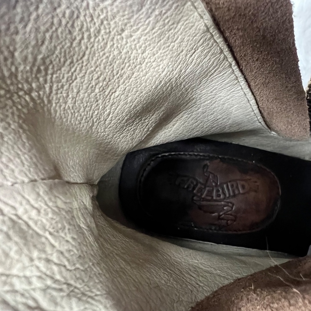 🚫SOLD! •|•FREEBIRD🦅BY STEVEN•| Cavalier 'Black (Brown)' Heeled Combat - Picture 10 of 17